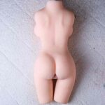 5.5Lb Sexy silicone doll om07 - Image 3